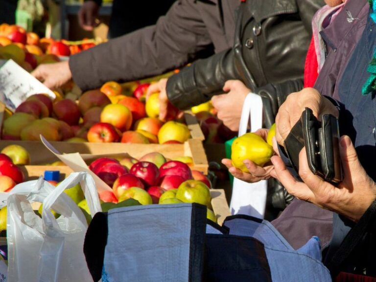 Wochenmarkt in Fluminimaggiore - Mercato di Fluminimaggiore